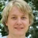 Home 57 e690b8f529bc98071e4b51c815370ed